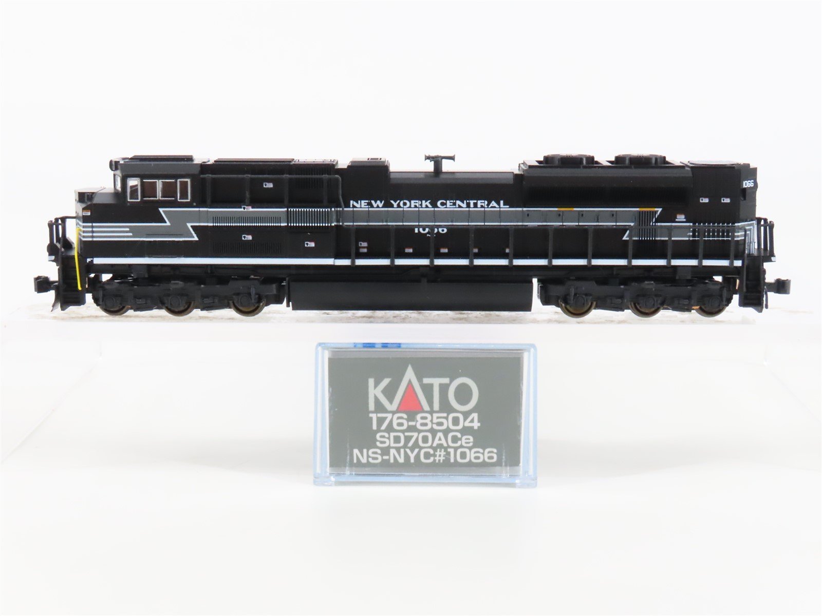 N KATO 176-8504 NS New York Central Heritage SD70ACe Diesel Locomotive #1066
