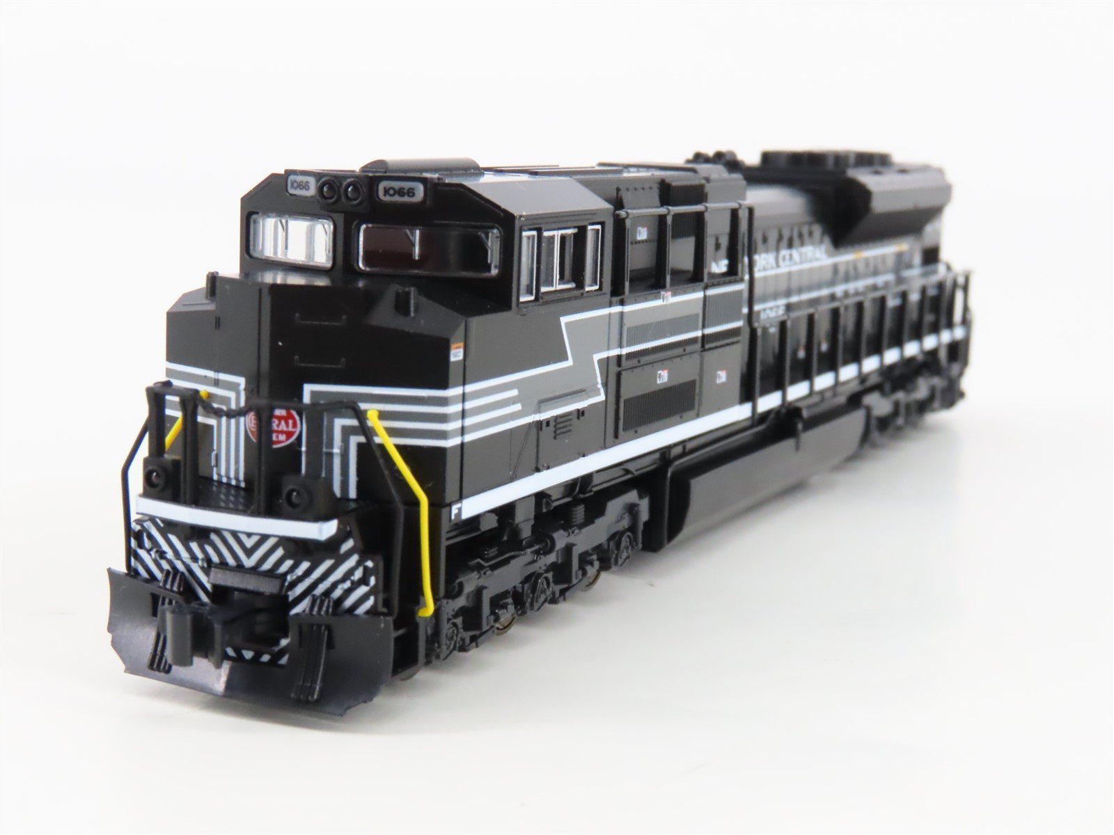 N KATO 176-8504 NS New York Central Heritage SD70ACe Diesel Locomotive #1066