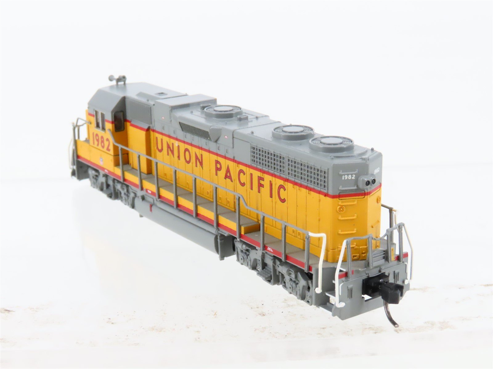 N Scale Atlas 40004128 UP Union Pacific GP38 Diesel Locomotive #1982