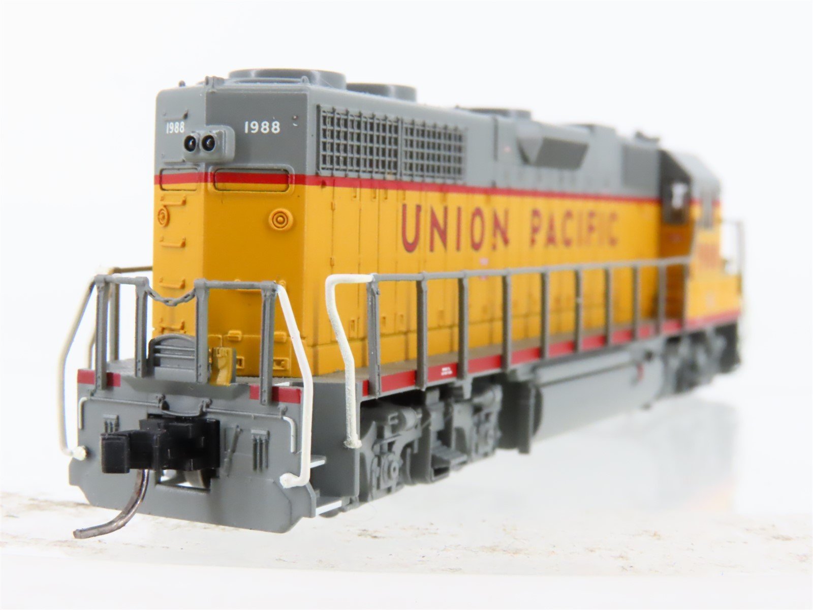 N Scale Atlas 40004129 UP Union Pacific GP38 Diesel Locomotive #1988