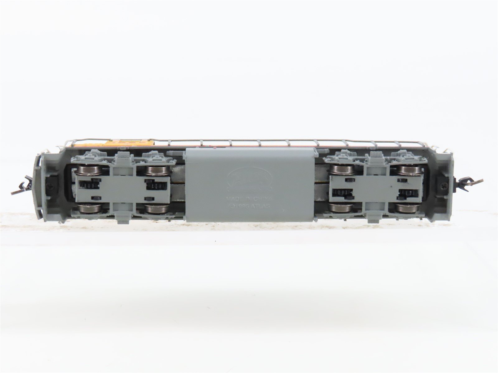 N Scale Atlas 40004129 UP Union Pacific GP38 Diesel Locomotive #1988