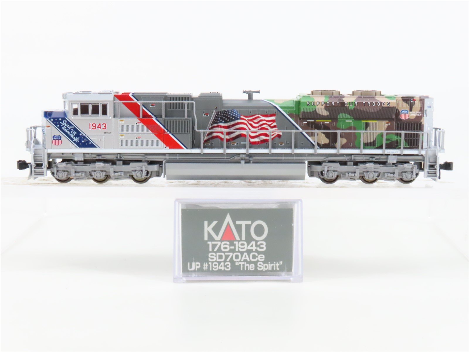 N Scale KATO 176-1943 UP "The Spirit of the UP" SD70ACe Diesel Locomotive #1943