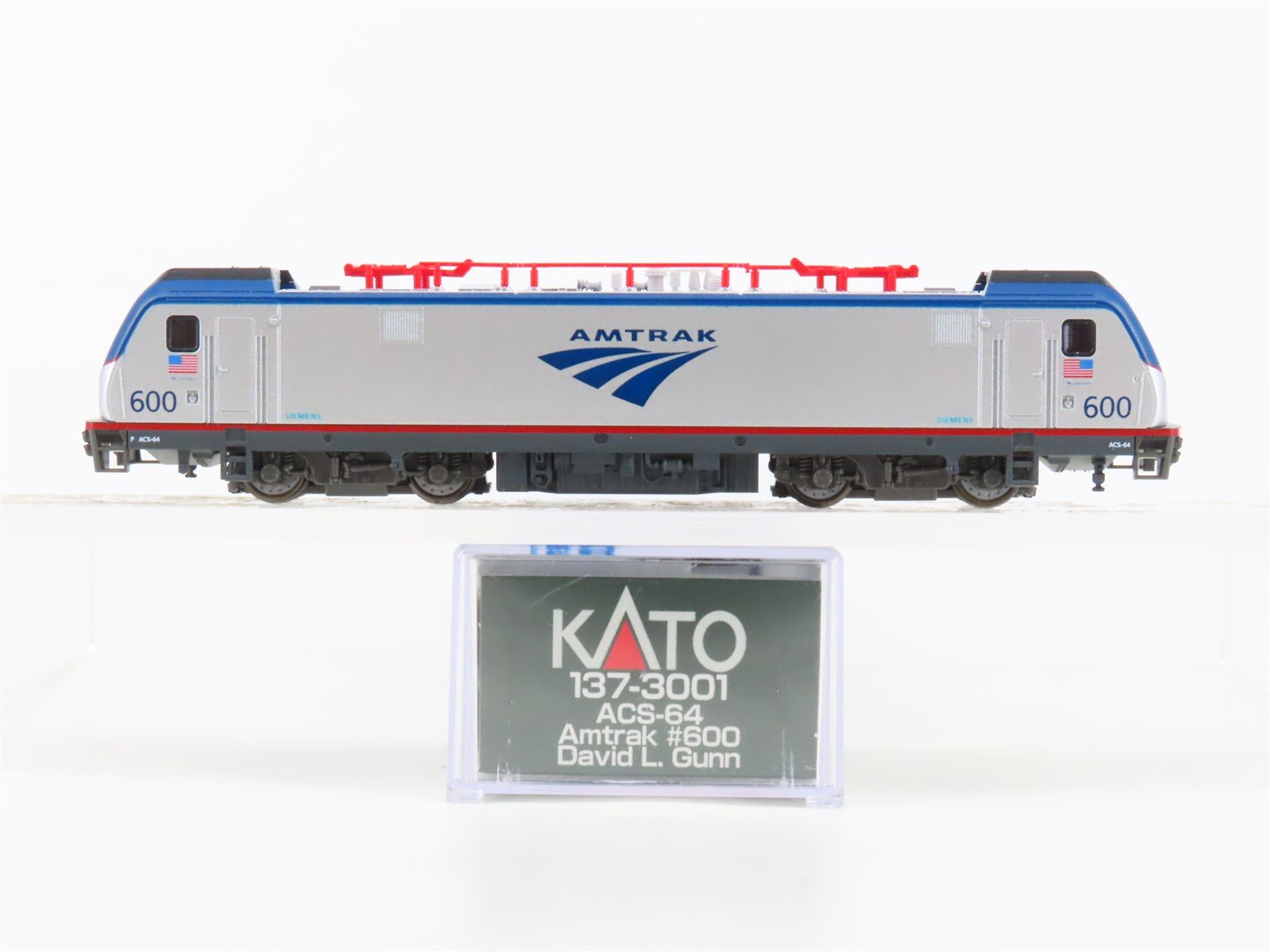 N Scale KATO 137-3001 Amtrak ACS-64 Electric Locomotive #600 "David L. Gunn"
