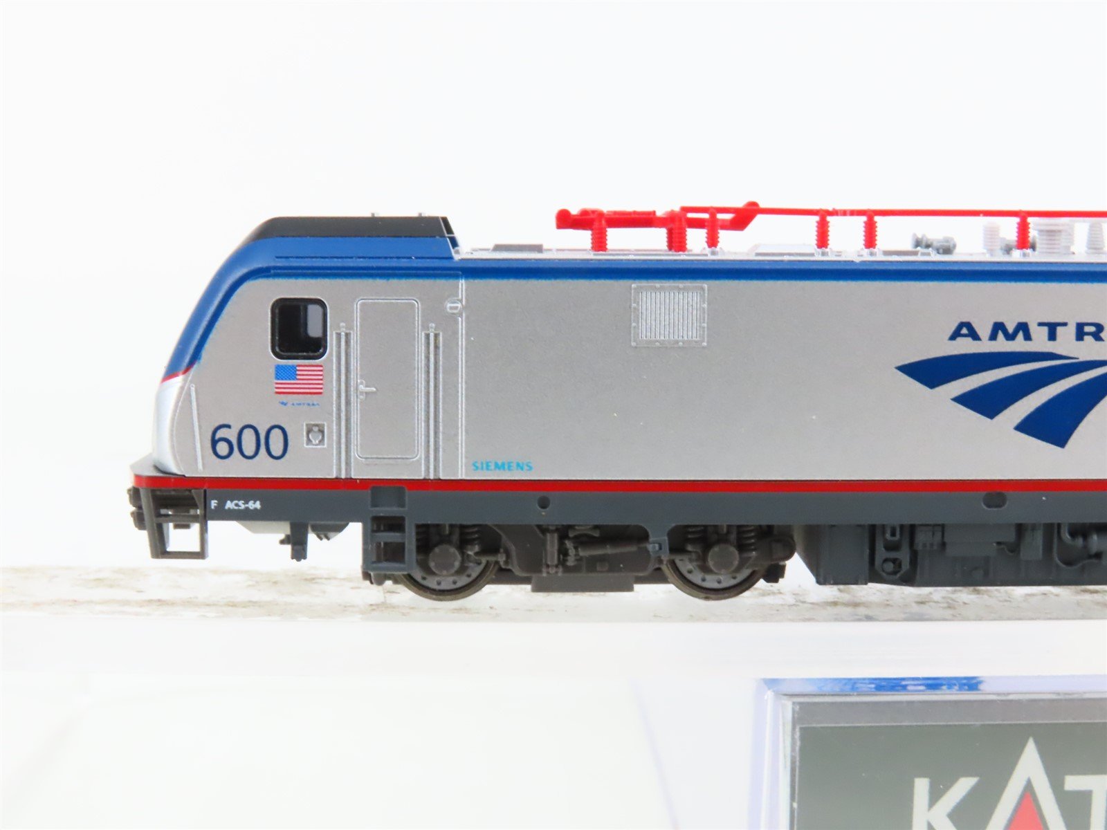 N Scale KATO 137-3001 Amtrak ACS-64 Electric Locomotive #600 
