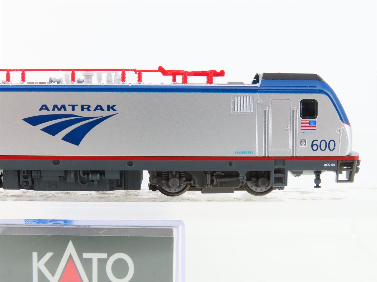 N Scale KATO 137-3001 Amtrak ACS-64 Electric Locomotive #600 