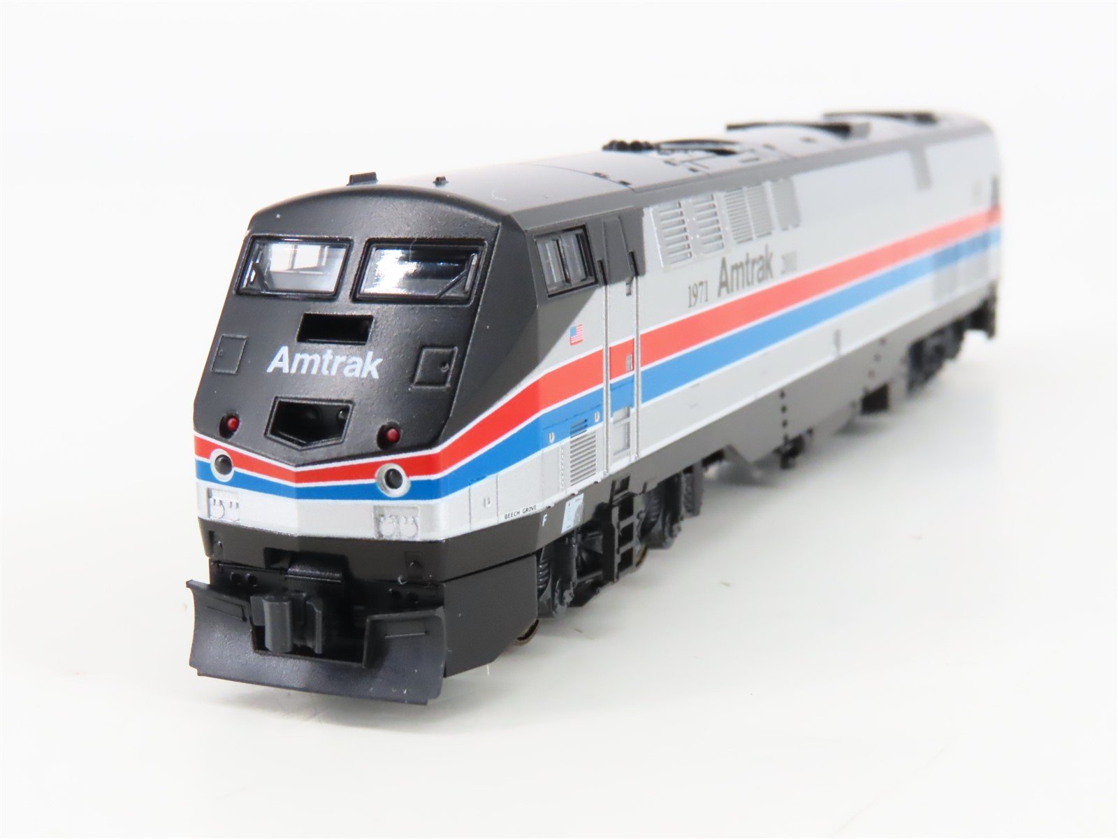 N Scale KATO 176-6023 Amtrak Phase II P42 Diesel Locomotive #66