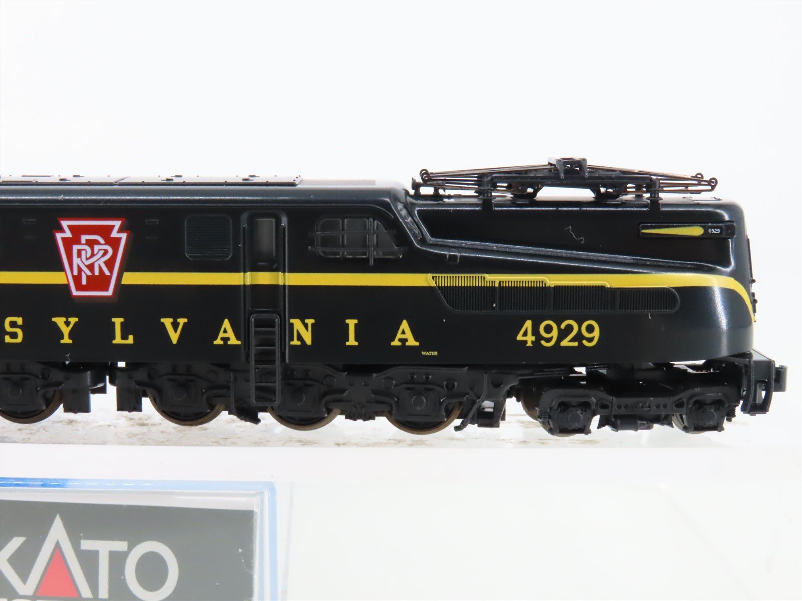 N Scale KATO 137-2012 PRR Pennsylvania GG1 Electric Locomotive #4929