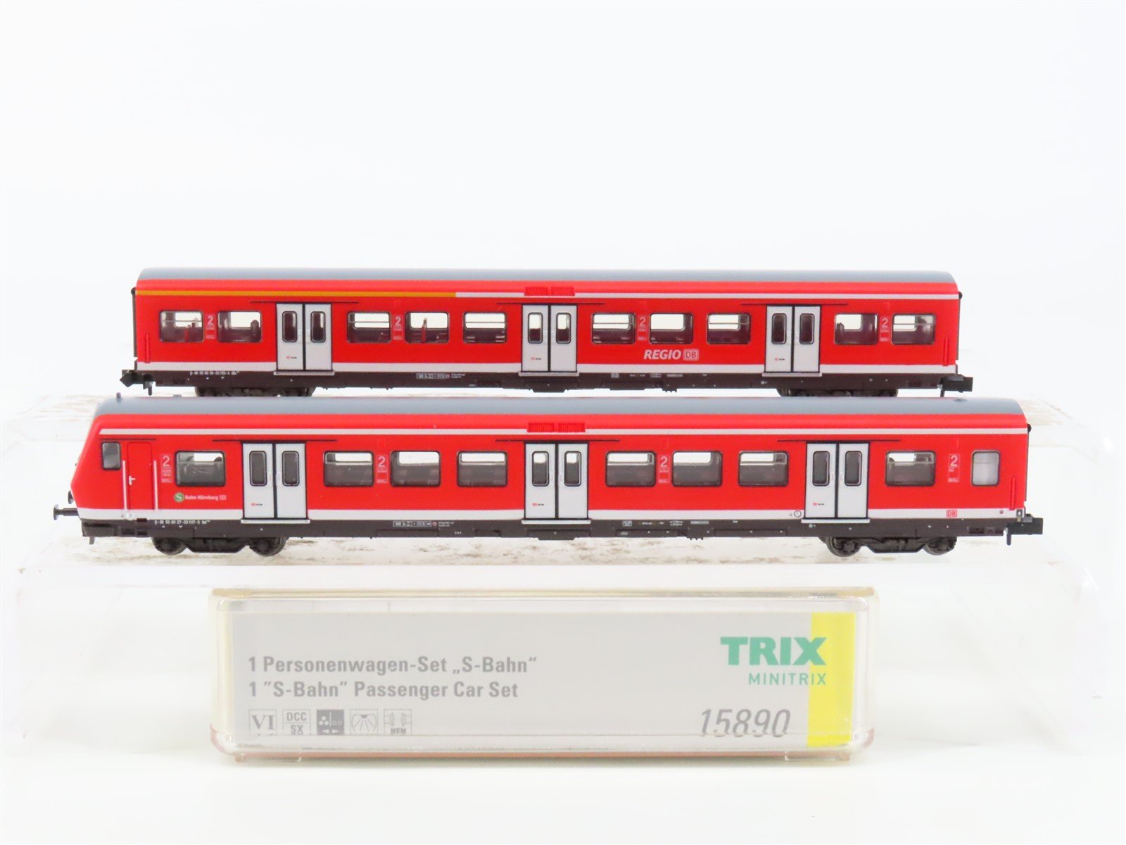 N Scale Trix 15890 DB Deutsche Bahn Wagon & Control Passenger 2-Car Set