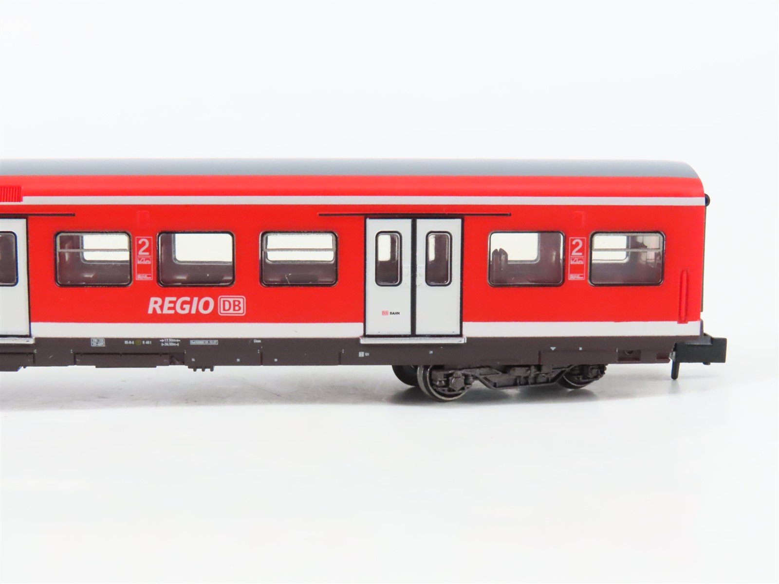 N Scale Trix 15890 DB Deutsche Bahn Wagon & Control Passenger 2-Car Set