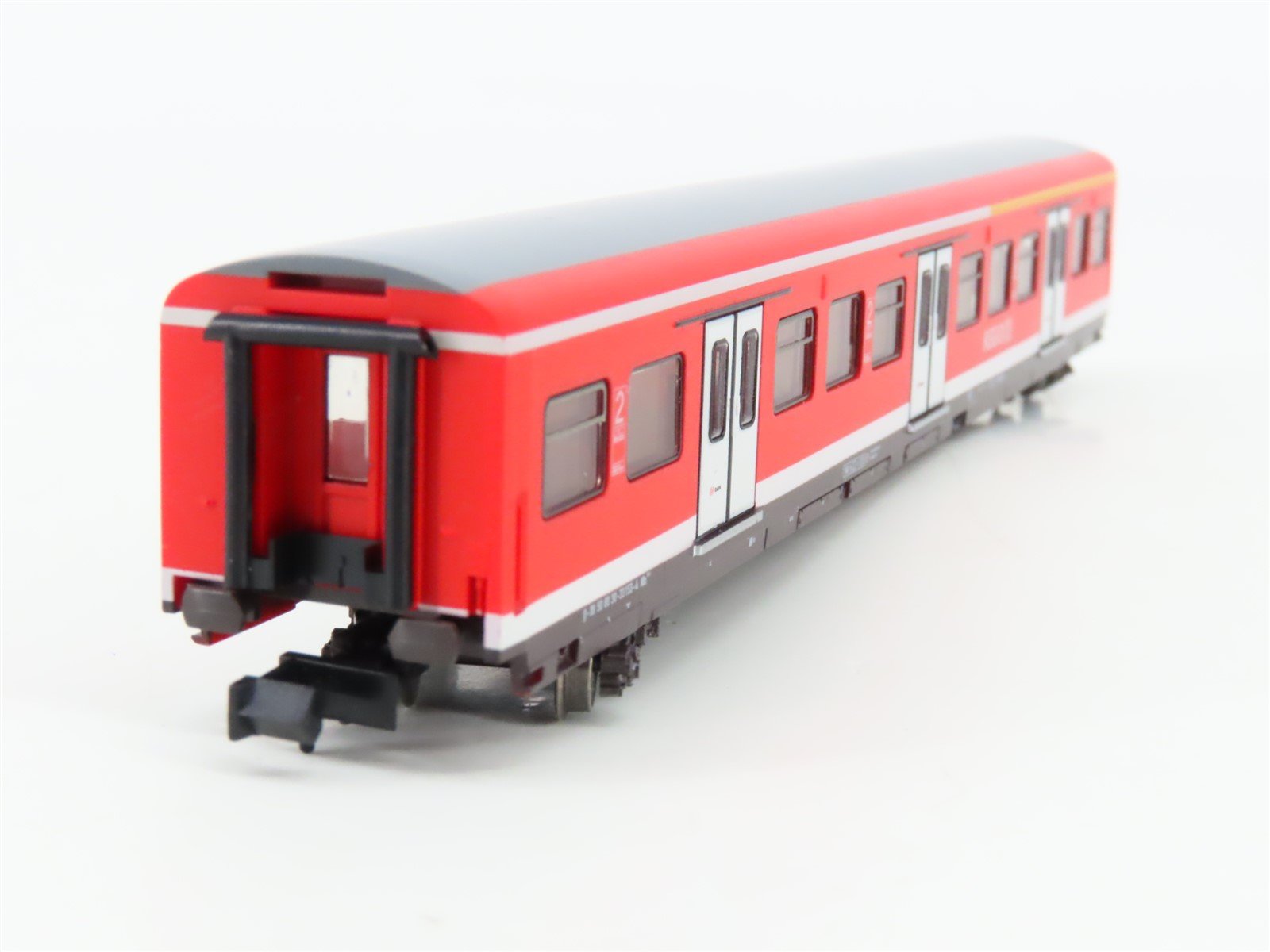 N Scale Trix 15890 DB Deutsche Bahn Wagon & Control Passenger 2-Car Set