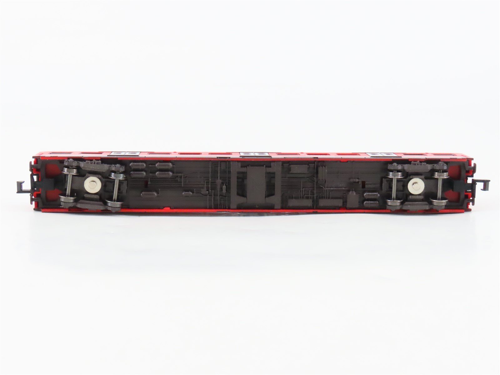 N Scale Trix 15890 DB Deutsche Bahn Wagon & Control Passenger 2-Car Set
