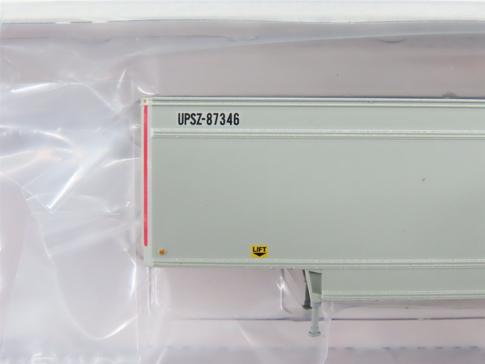 N Scale Trainworx 40144-41 UPSZ 40' Parcel Van Trailer #87346