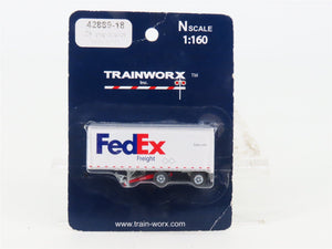 N Scale TrainWorx 42889-18 FedEx 28' Pup Trailer #15757