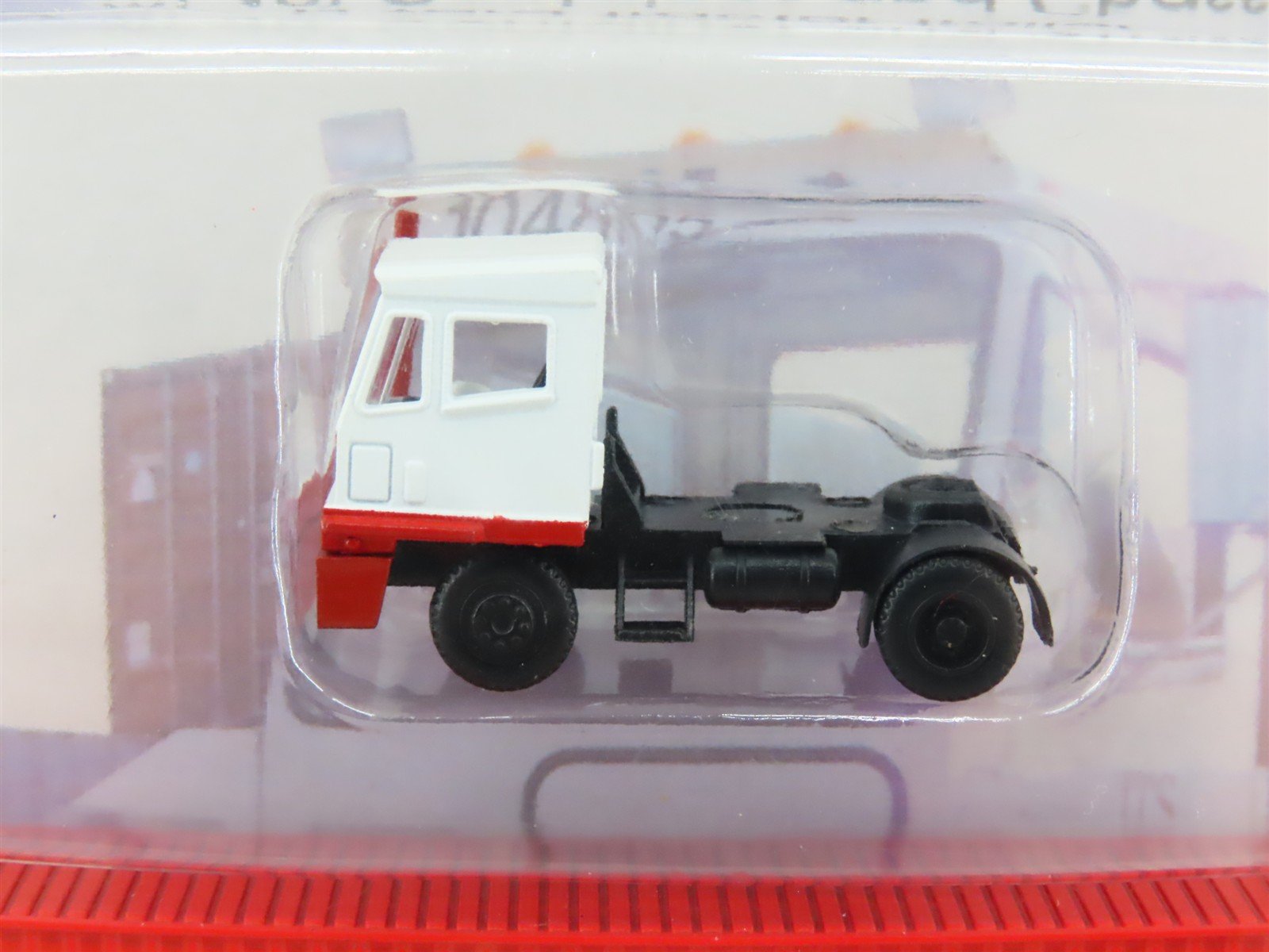 N Scale Kato 31-620 Tractor Trailer w/ 40' Container & Chassis