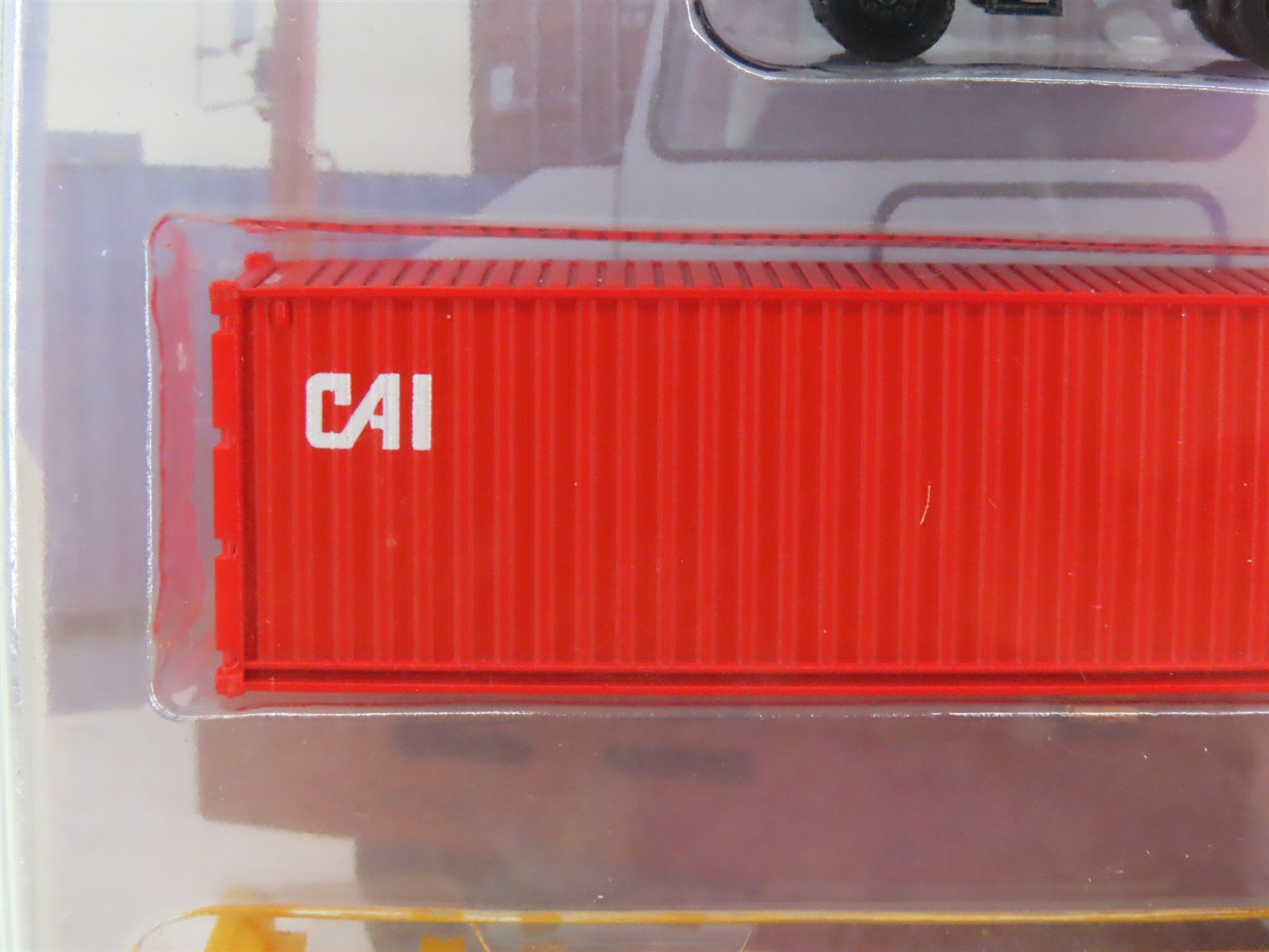 N Scale Kato 31-620 Tractor Trailer w/ 40' Container & Chassis