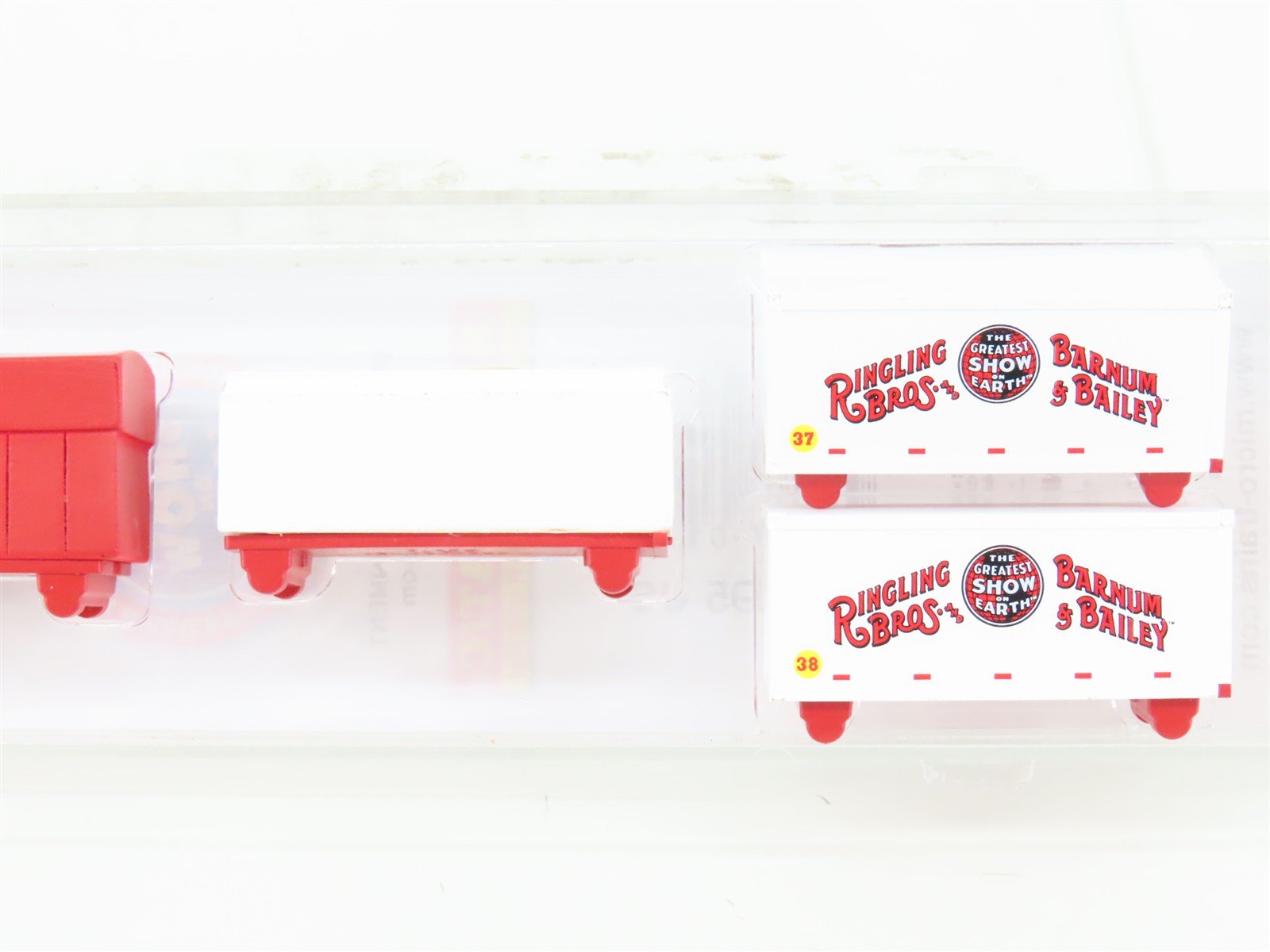 N Scale Micro-Trains MTL 46200010 Ringling Bros. Barnum Bailey Wagon Load 6-Pack