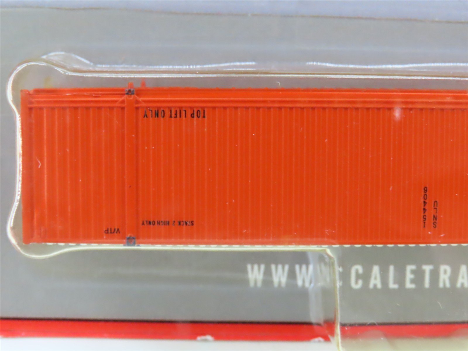N Scaletarins.com SXT10668 SNLU Schneider 53' Container #154406