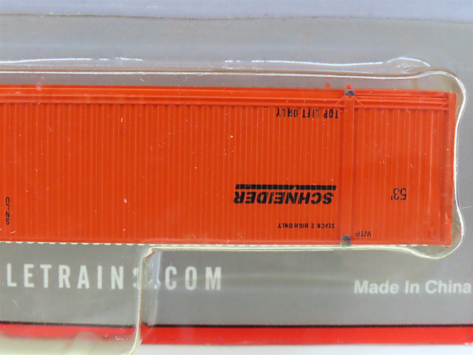 N Scaletarins.com SXT10668 SNLU Schneider 53' Container #154406