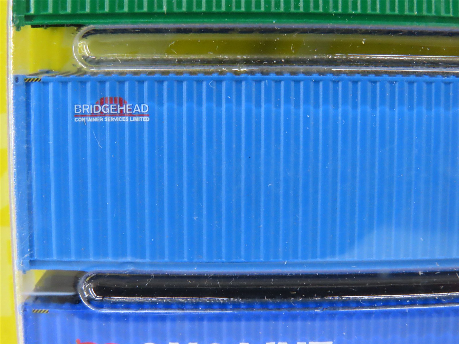 N Scale Athearn ATH17646 Assorted 40' Corrugated Container 3-Pack