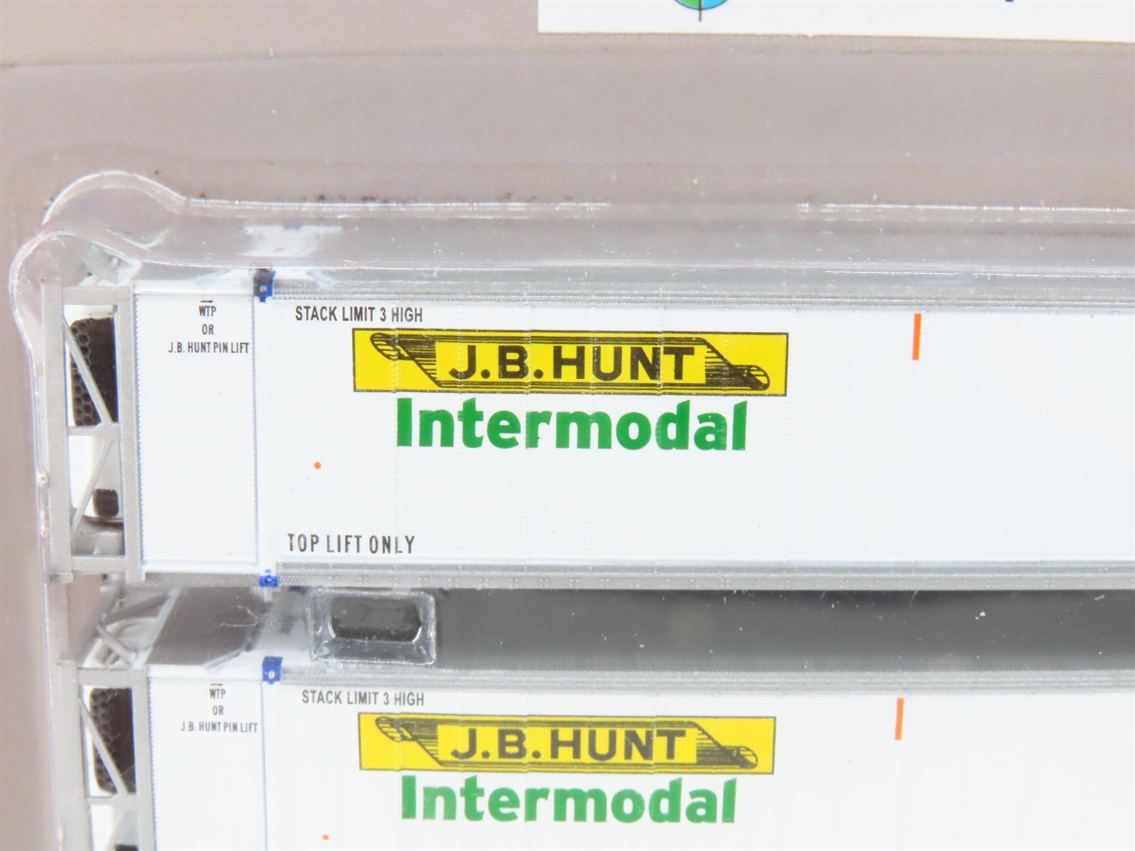 N Scaletrains.com SXT10233 JB Hunt Intermodal 53' Refrigerated Container 3-Pack
