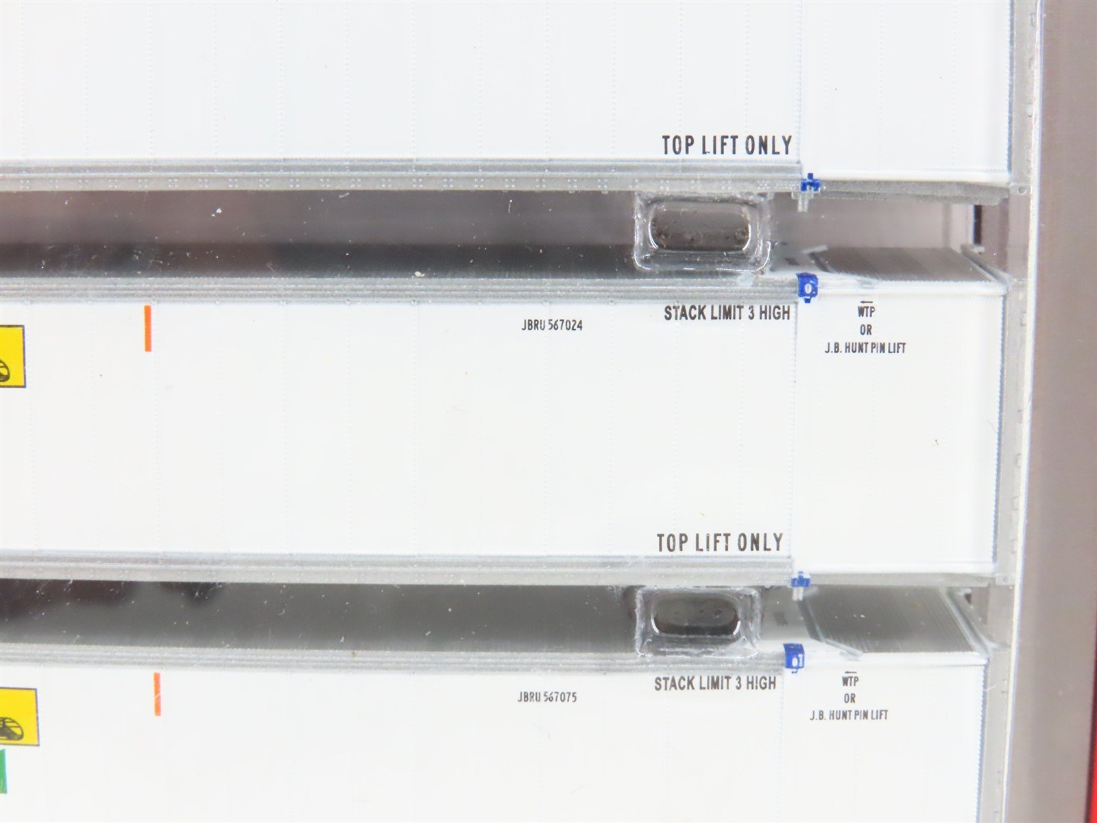 N Scaletrains.com SXT10233 JB Hunt Intermodal 53' Refrigerated Container 3-Pack