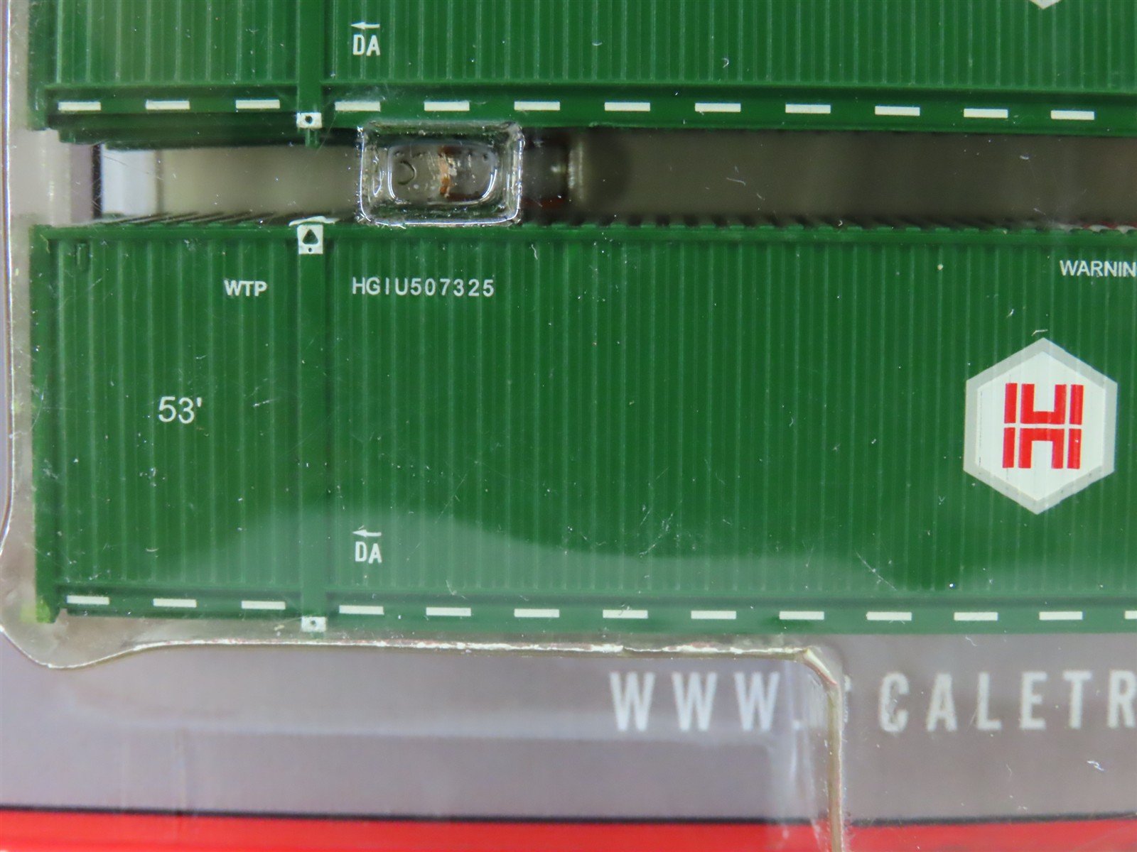 N Scaletrains.com SXT10643 Hub Group 53' Container 3-Pack