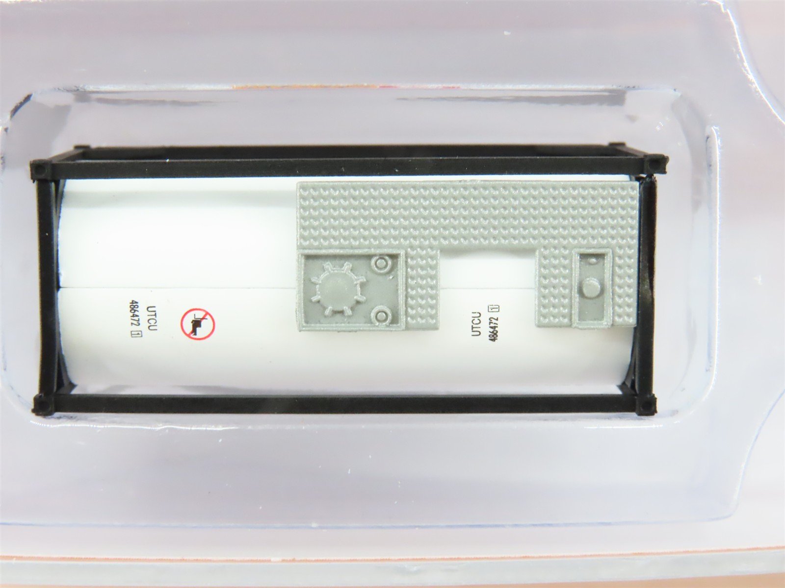 LOT of 4 N Scale JTC Stolt/Geseaco/Sitra 20' Tank Container 2-Packs