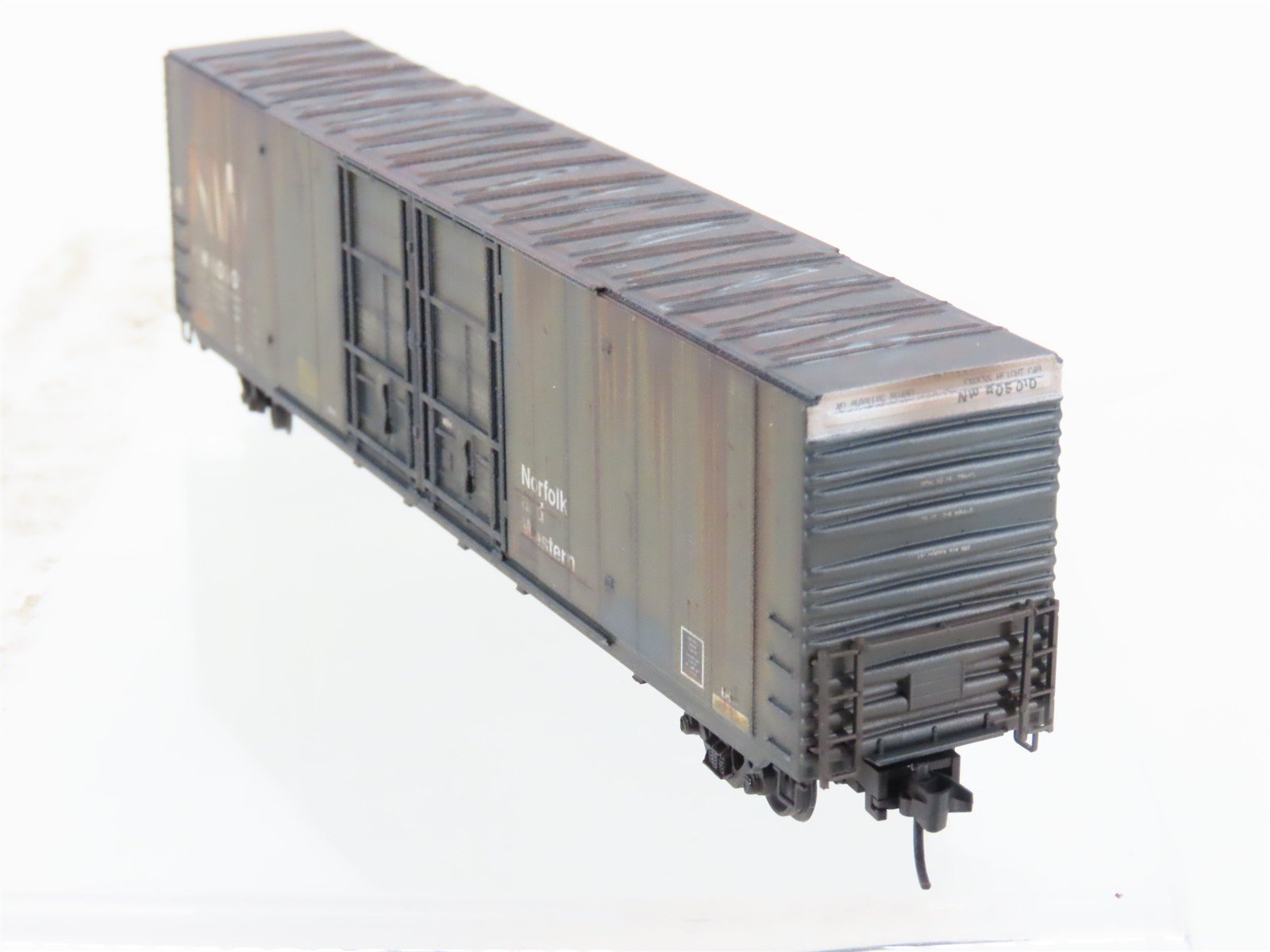 N Micro-Trains MTL 10244040 N&W Norfolk & Western 60' Boxcar #605010 Weathered
