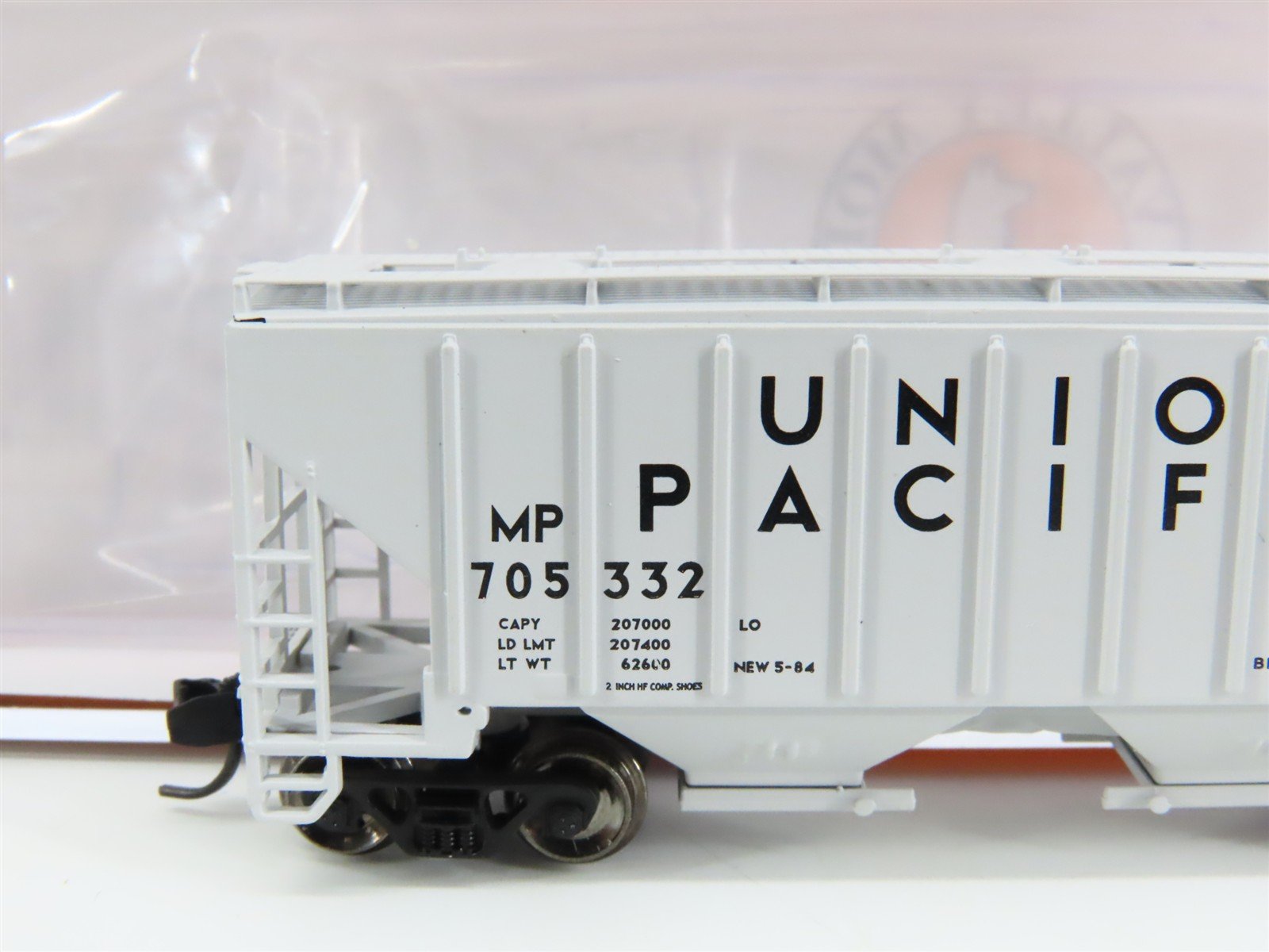 N Fox Valley Models FVM 85407-3 MP Union Pacific 2-Bay Covered Hopper #705332