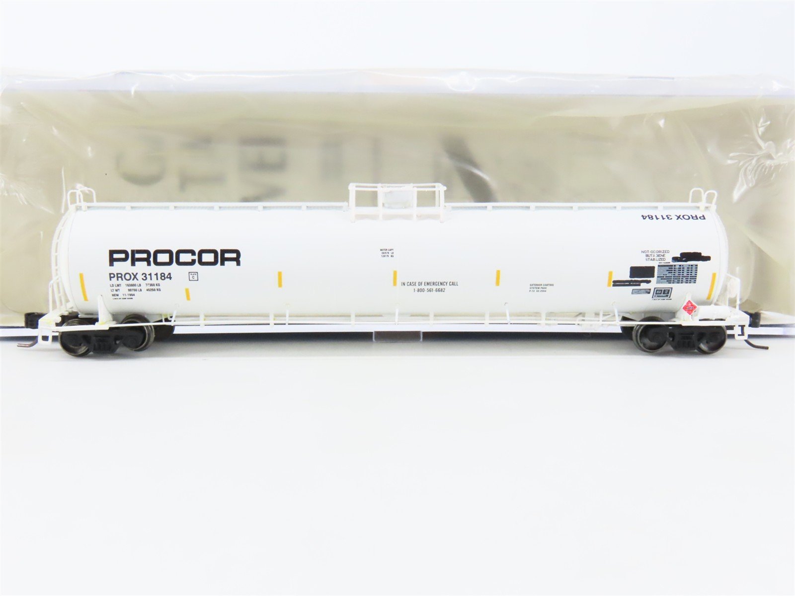 N Scale Athearn ATH23537 PROX Procor UTC 33K LPG Tank Car 