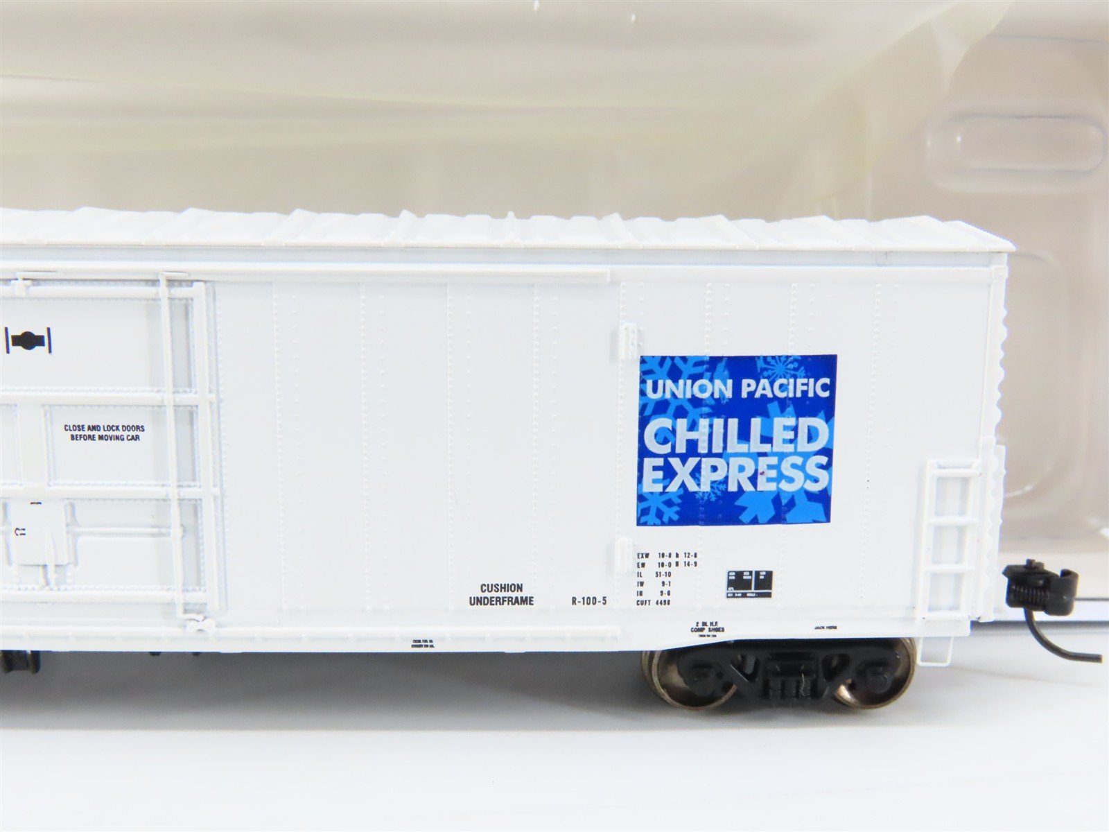 N Athearn ATH24795 ARMN Union Pacific Chilled Express 57' FGE Reefer #922012