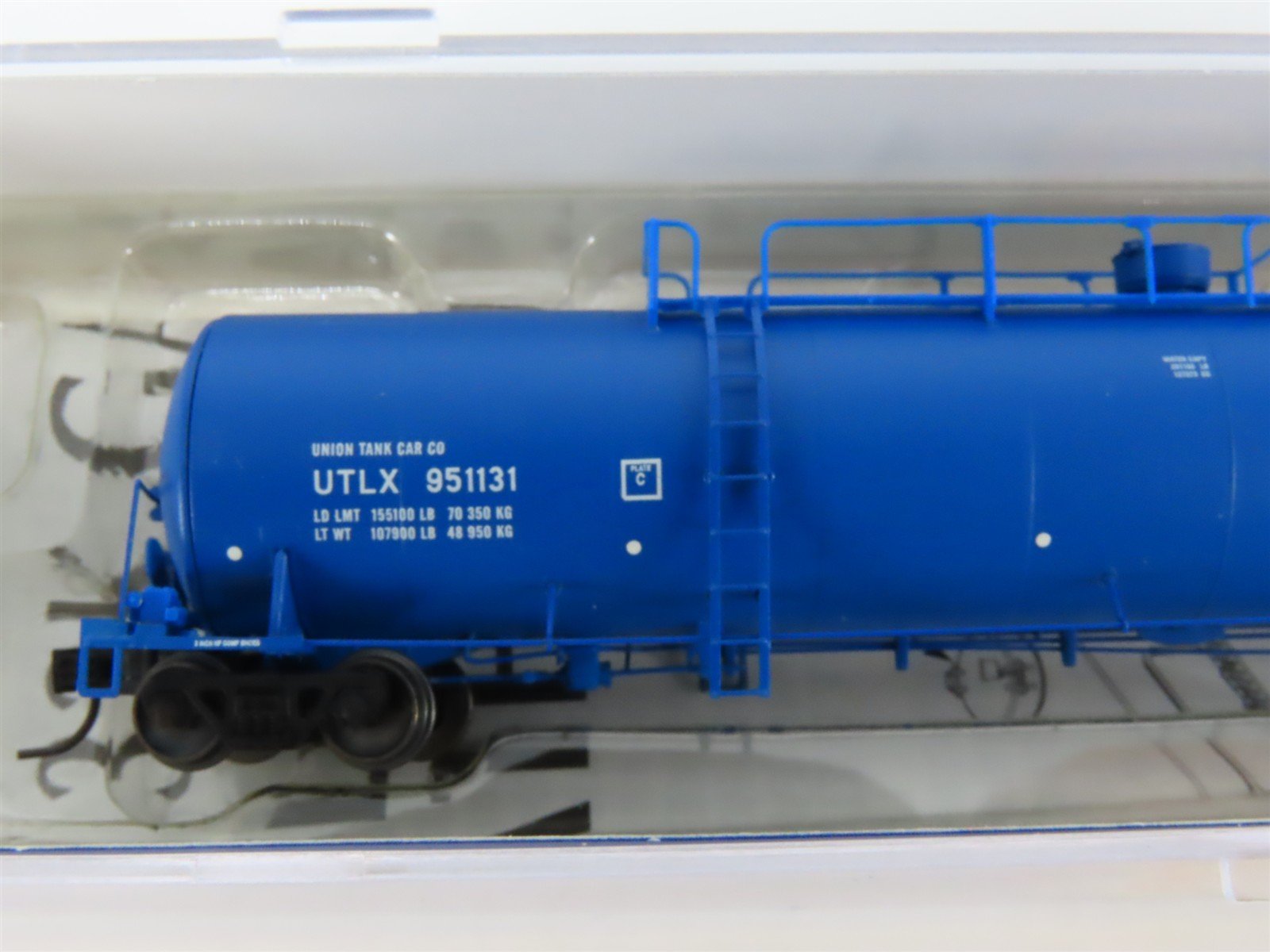 N Scale Athearn ATH23547 UTLX UTC 33K LPG Tank Car 