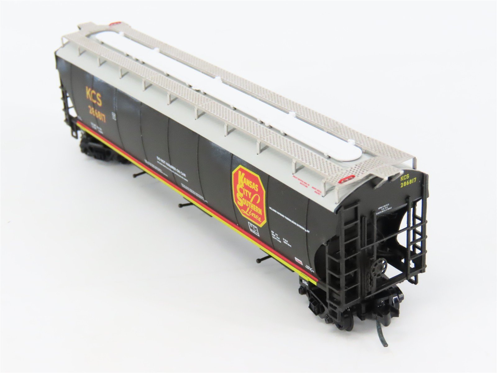 N InterMountain 67237-03 KCS Kansas City Southern 3-Bay Covered Hopper #286817