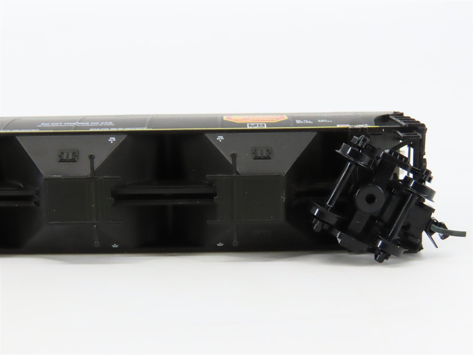 N InterMountain 67237-03 KCS Kansas City Southern 3-Bay Covered Hopper #286817