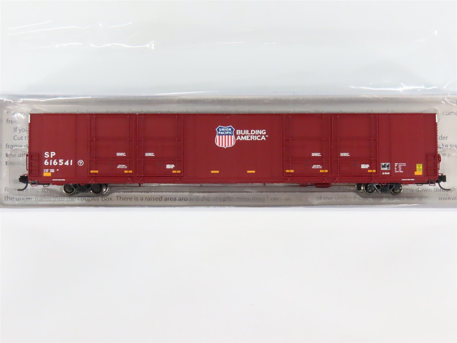N Scale Trainworx 2807-05 SP UP Union Pacific 86' Auto Parts Box Car #616541