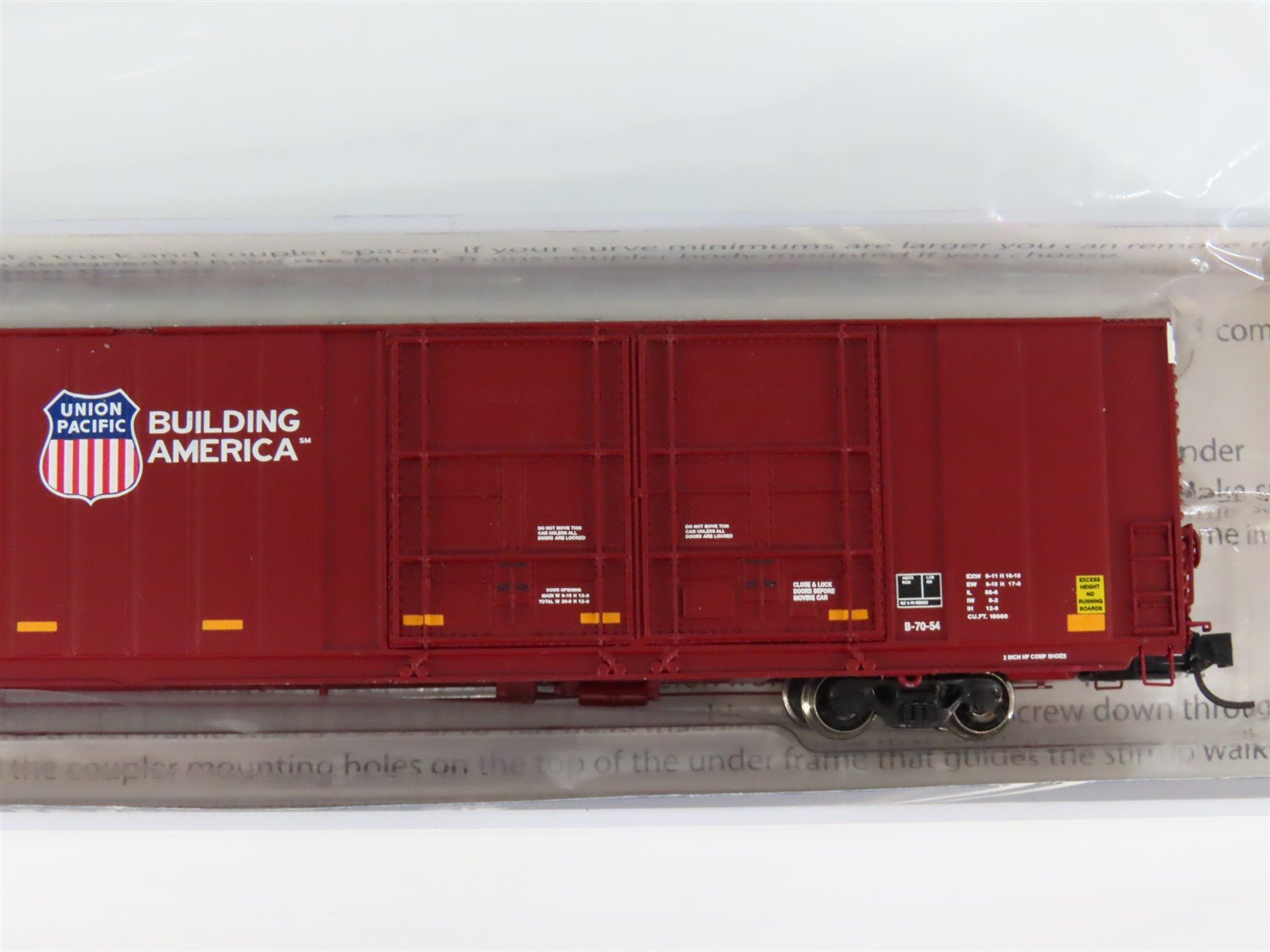 N Scale Trainworx 2807-05 SP UP Union Pacific 86' Auto Parts Box Car #616541
