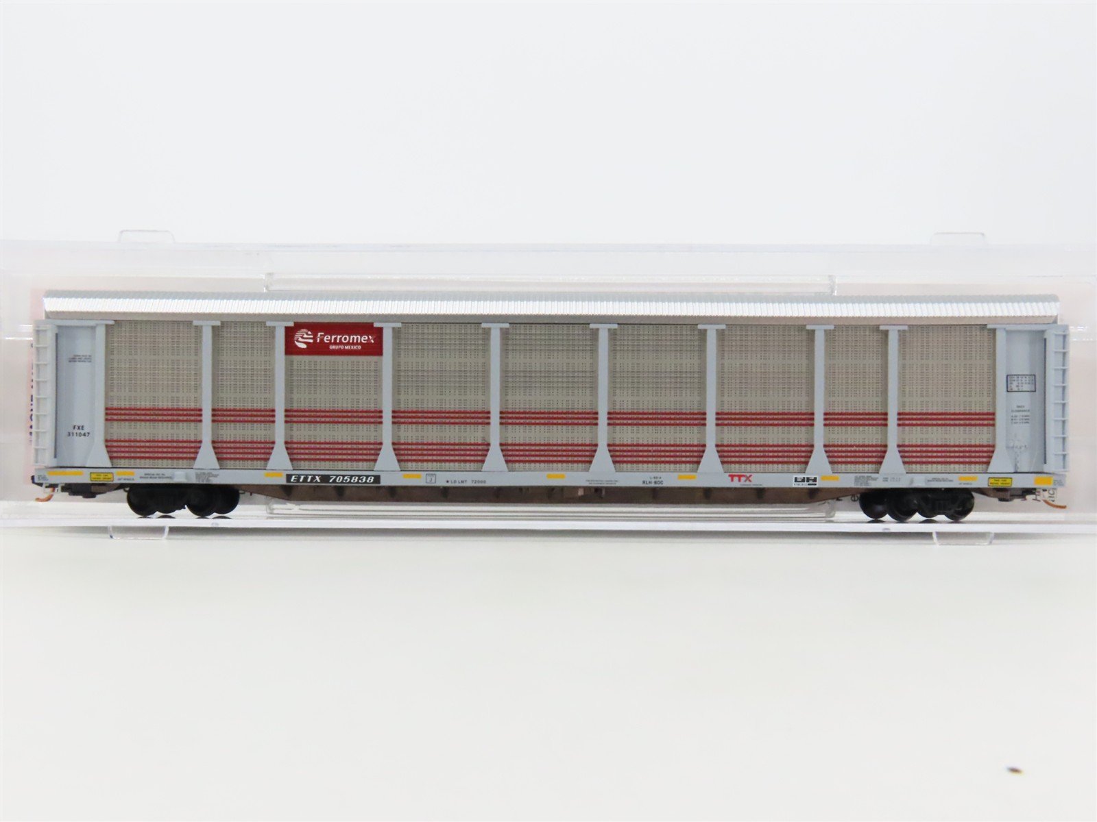 N Scale Micro-Trains MTL 11100290 ETTX Ferromex 89' Tri-Level Auto Rack #705838