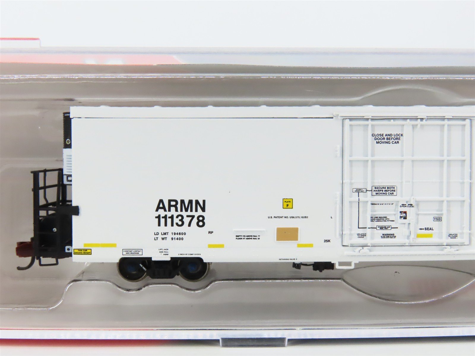 N Scale BLMA Models 15018 ARMN Union Pacific Trinity 64' Modern Reefer #111378