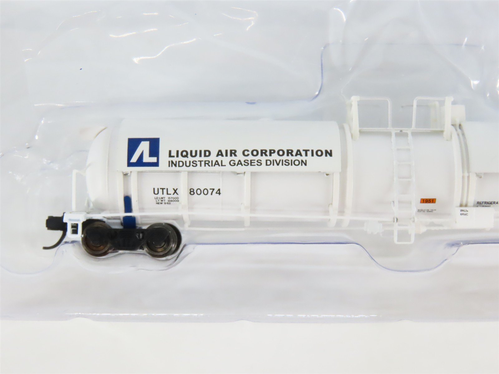 N Broadway Ltd Imports BLI 3732 UTLX Liquid Air Corp. Cryogenic Tank Car #80074