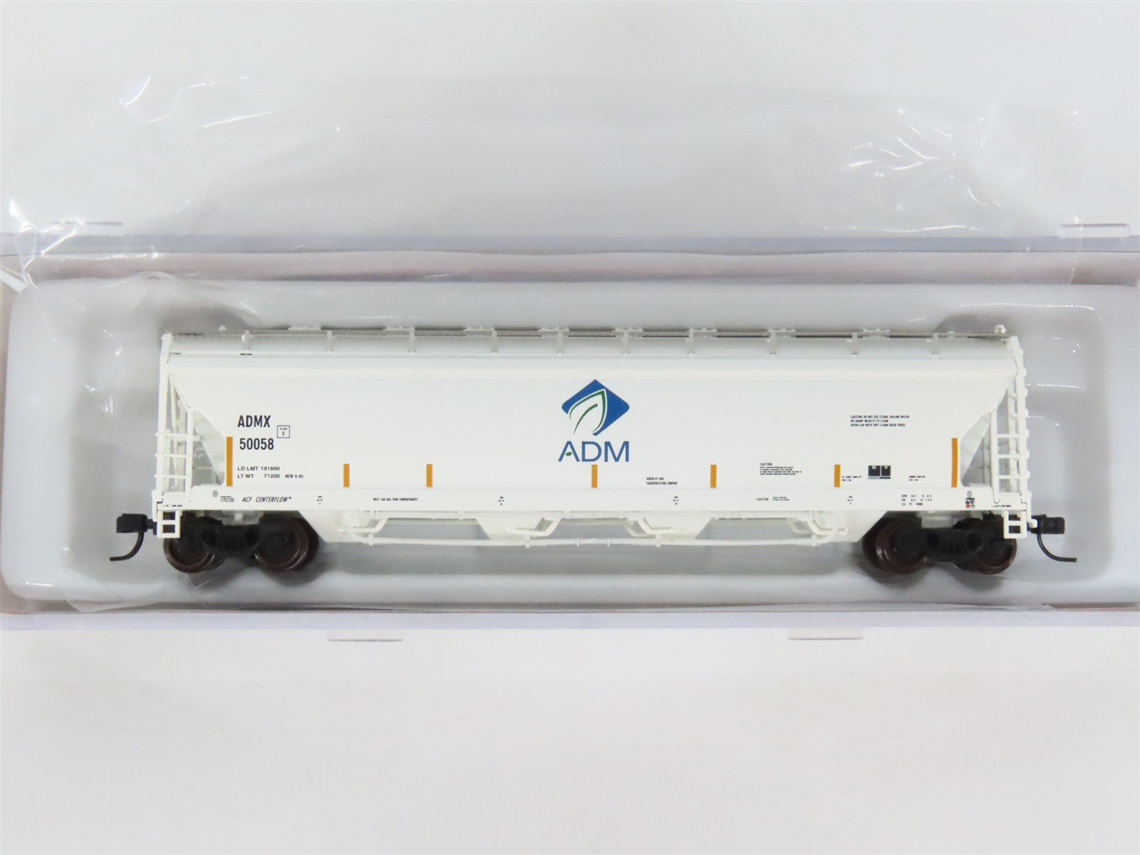 N Atlas Master Line 50002692 ADMX ADM (Leaf Logo) 4-Bay Covered Hopper #50058