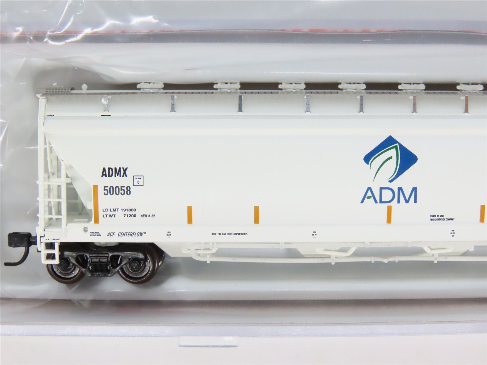 N Atlas Master Line 50002692 ADMX ADM (Leaf Logo) 4-Bay Covered Hopper #50058