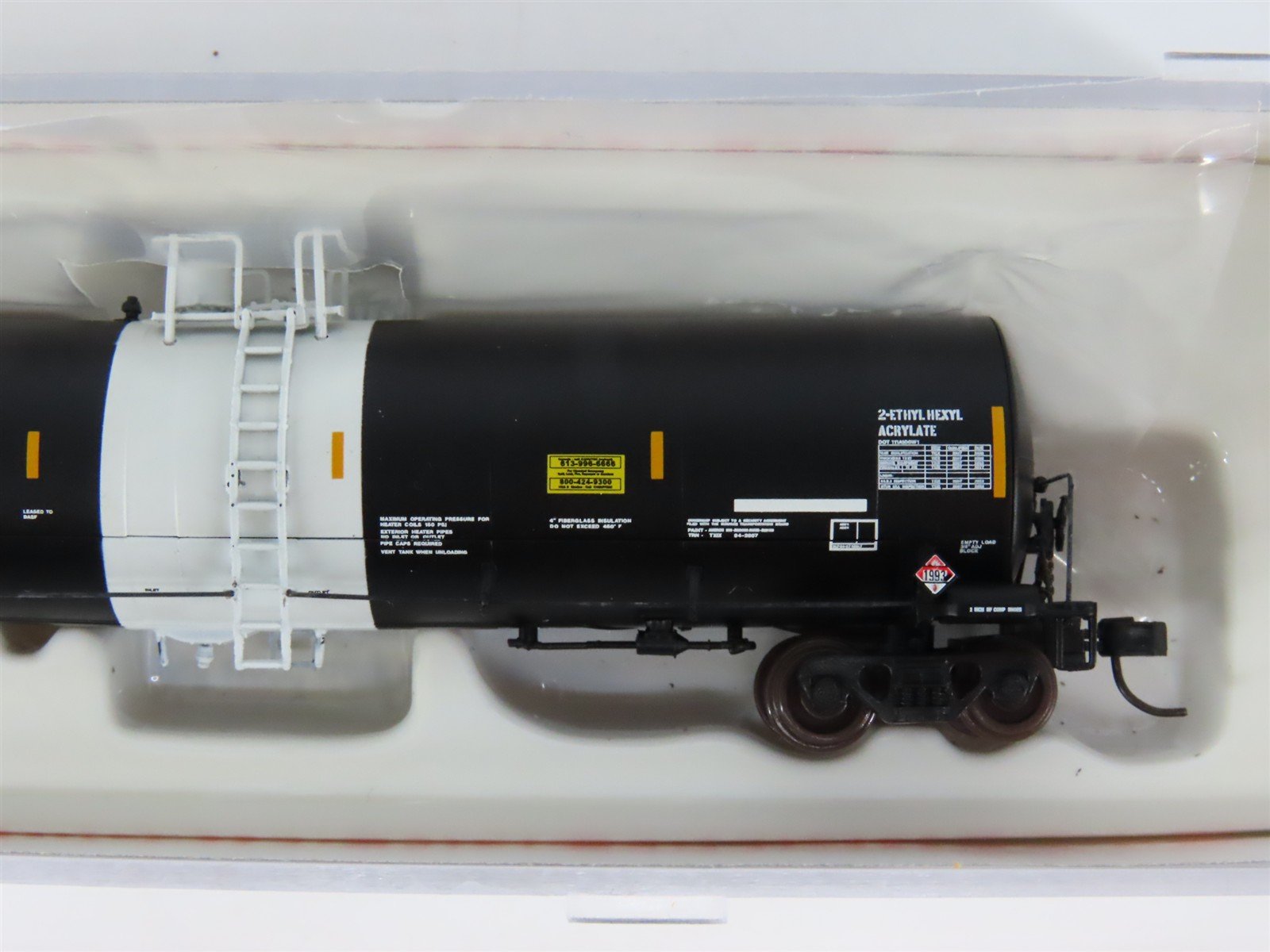 N Scale Atlas Master Line 50002751 GATX Trinity 25,500 Gallon Tank Car #18334