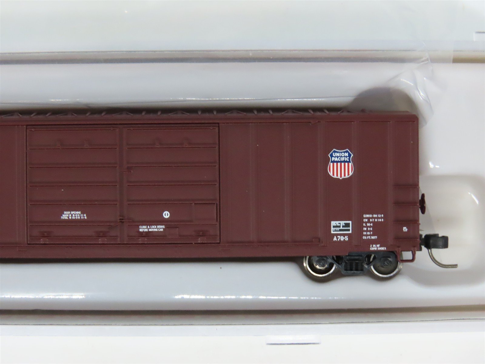 N Scale Atlas Master Line 50005260 WP Union Pacific Double Door Box Car #38403