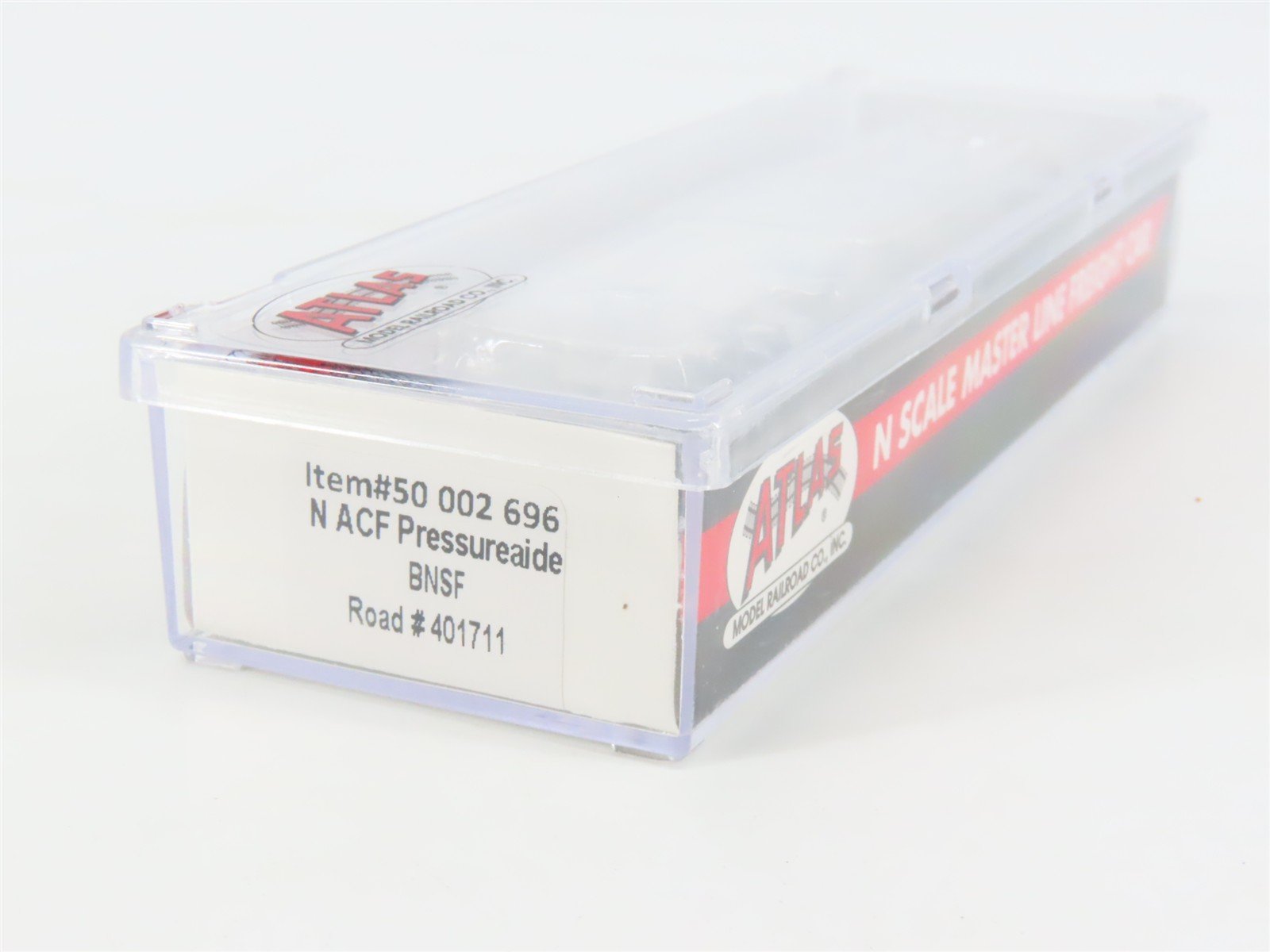 N Scale Atlas Master Line 50002696 BNSF Railway 4-Bay Covered Hopper #401711