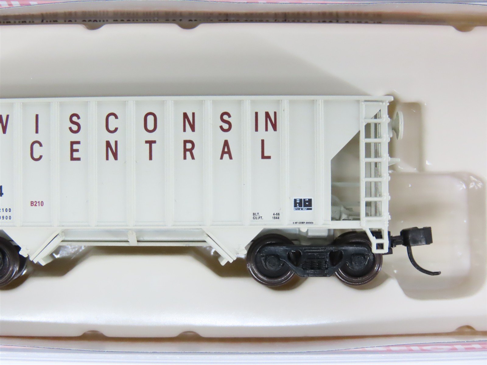N Scale Atlas Master Line 50004607 WC Wisconsin Central 2-Bay Open Hopper #34024