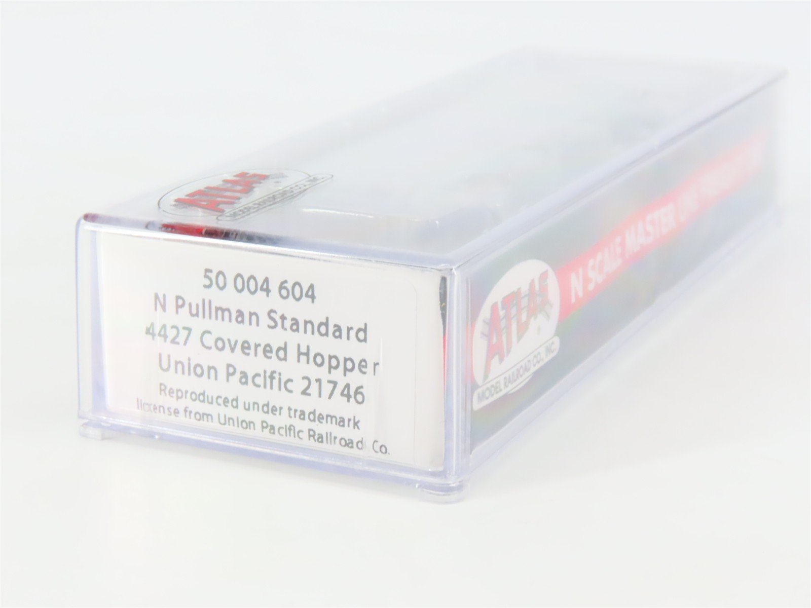 N Scale Atlas Master Line 50004604 UP Union Pacific 3-Bay Covered Hopper #21746