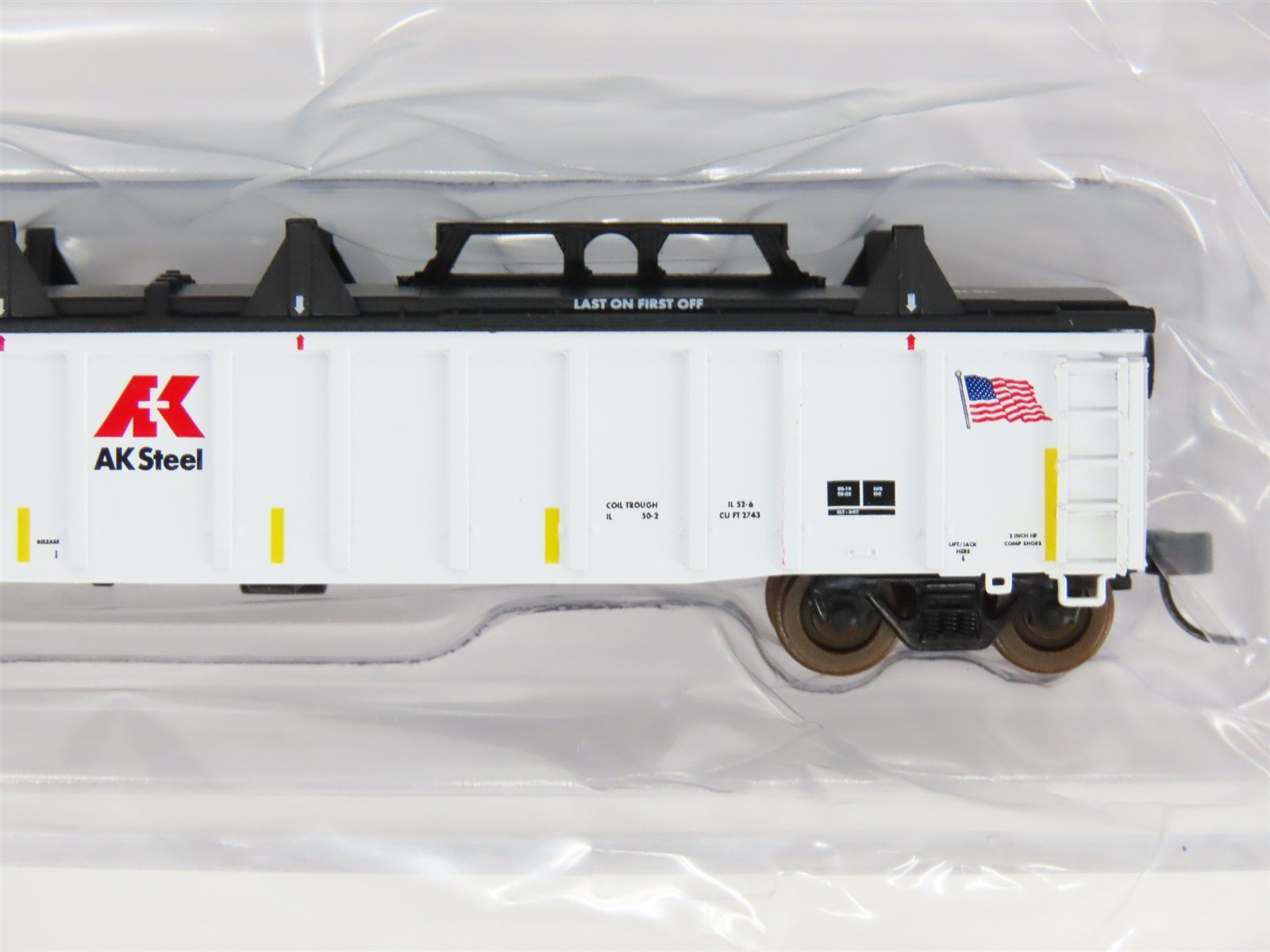 N Scale Atlas 50002197 AKSX AK Steel Thrall 2743 Covered Gondola #200027