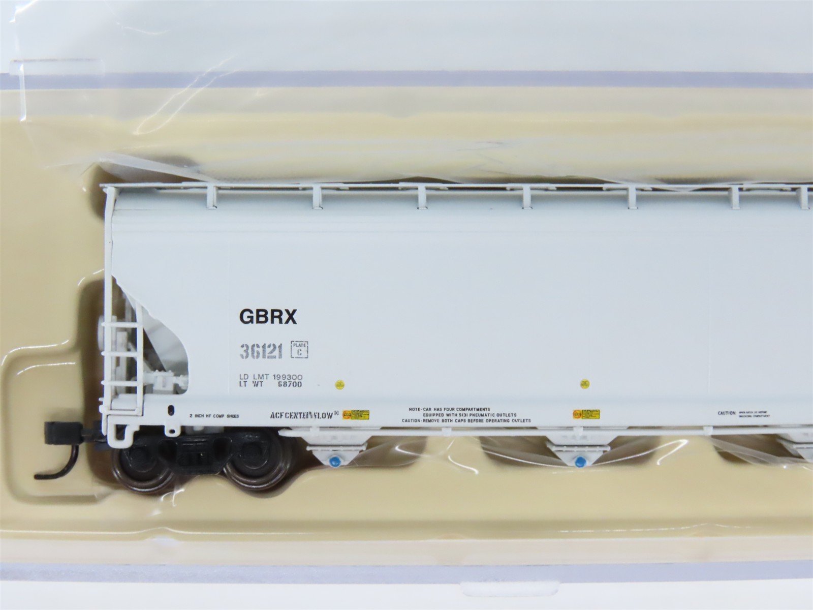 N Scale Atlas 50000211 GBRX Greenbrier ACF 5701 4-Bay Covered Hopper #36121