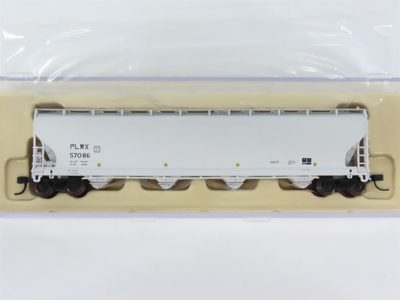 N Atlas 50000209 PLWX GE Railcar ACF 5701 Plastics 4-Bay Covered Hopper #57086