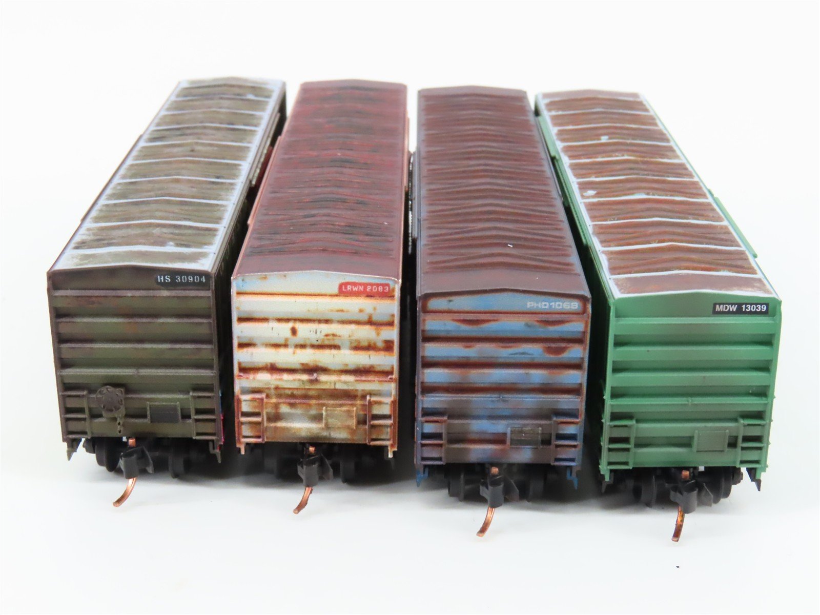 N Scale Micro-Trains MTL 99305530 Ex-Per Diem Graffiti Boxcar 4-Car Runner Pack